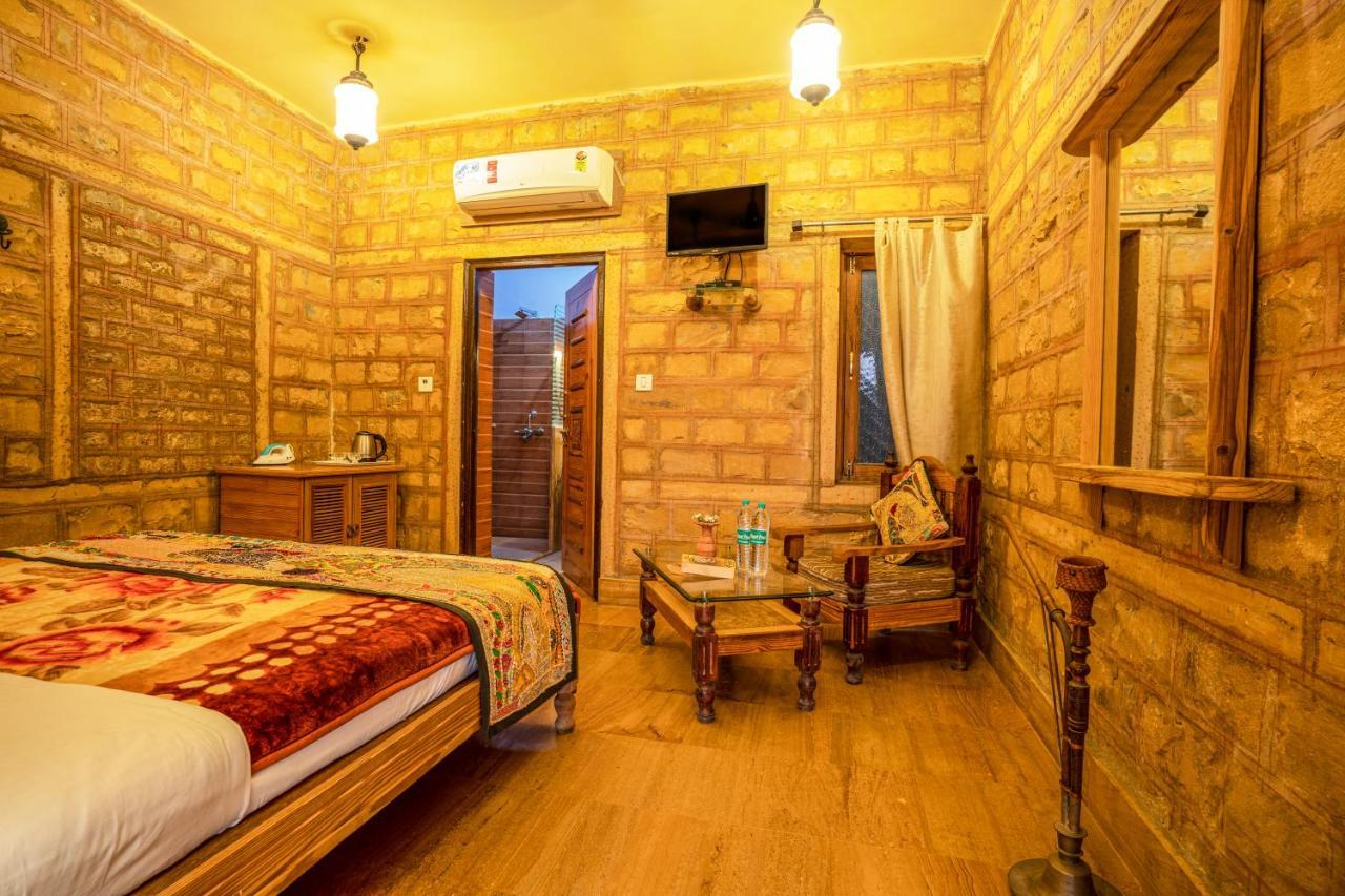 Hotel The Silk Route Джайсалмер Екстериор снимка