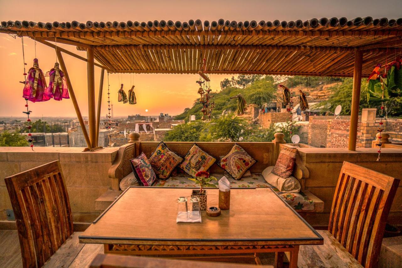 Hotel The Silk Route Джайсалмер Екстериор снимка