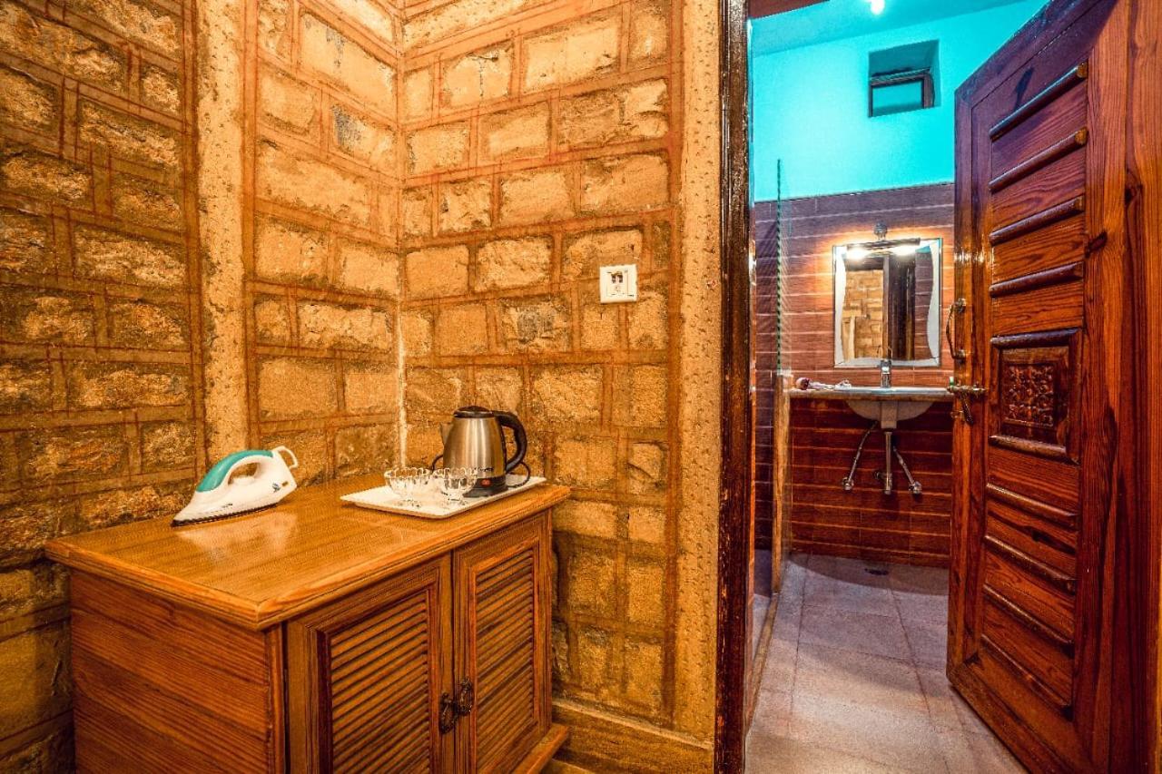Hotel The Silk Route Джайсалмер Екстериор снимка