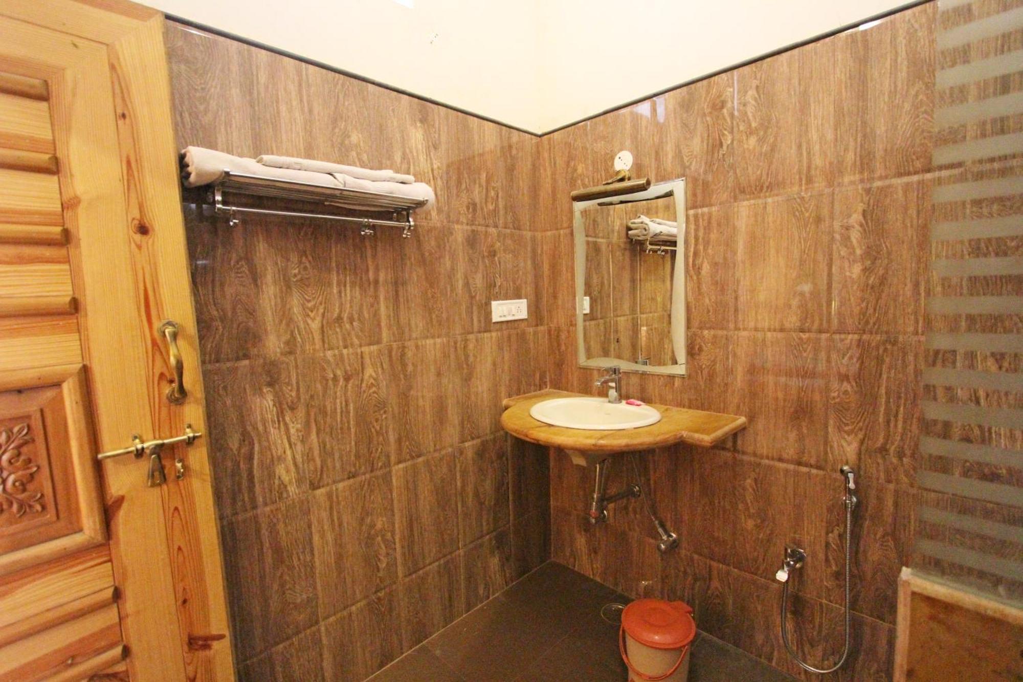 Hotel The Silk Route Джайсалмер Стая снимка